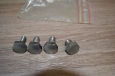 BOULONS  D'ENJOLIVEUR DE ROUE POUR VOITURES ANCIENNE 4CV AMI 8 R 16.