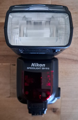 Nikon speedlight 910 like - nikon,