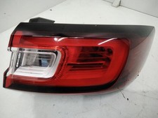 Feu arriere principal droit