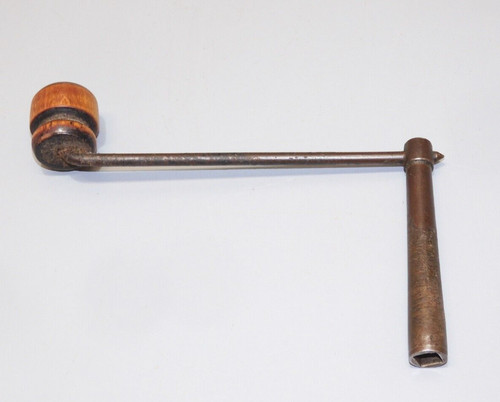 Cle ancienne pour mouvement - -cle,