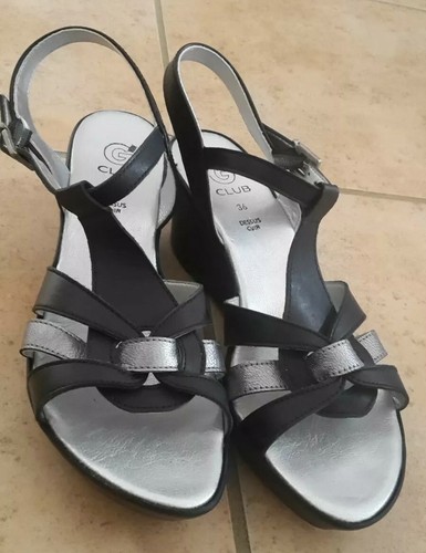 Jolies sandales compensées - jolies,