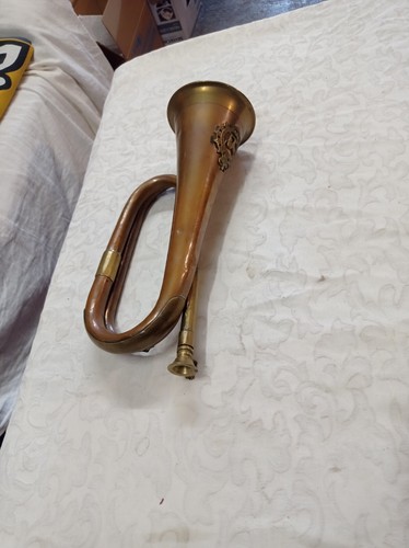 Clairon militaire ancien - , –