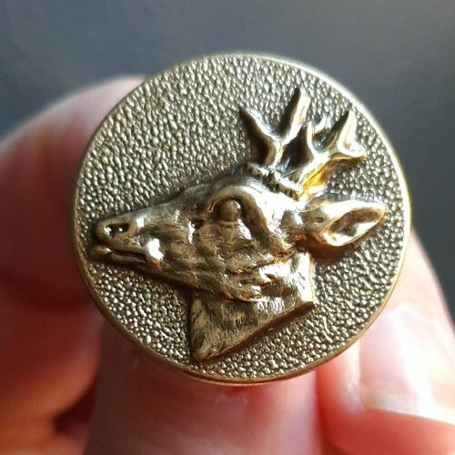 E05j09 bronze color deer head - deer,