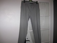 Pantalon Homme Jack Jones Slim res bon etat.