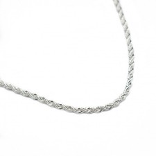 Collier en argent avec une