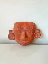 Masque mural en terre cuite