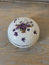 Bonbonnière en porcelaine de