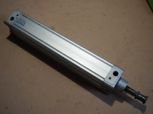 Vérin pneumatique festo - festo, dnc