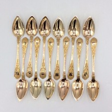 Service douze cuillères à