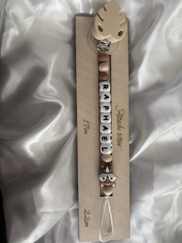 Attache tétine personnalisée