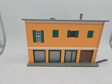 Bg3 Immeuble Avec Volet En