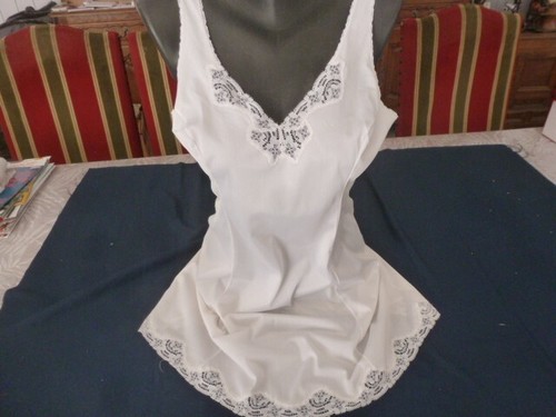 Jolie combinaison fond - jolie,