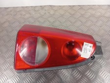 Feu arriere principal gauche