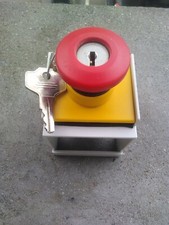 arret d urgence modulaire a clé + 2 clés télémécanique   avec contact NC et NO