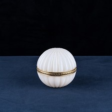 Antique French Scalloped Opaline Glass Box White 'Bulle de Savon' Bronze Ormolu