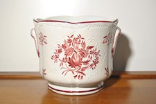 Cache pot en faience de l'est