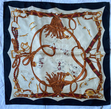 Foulard vintage en soie  Longchamp 90cm x 90cm scarf à saisir