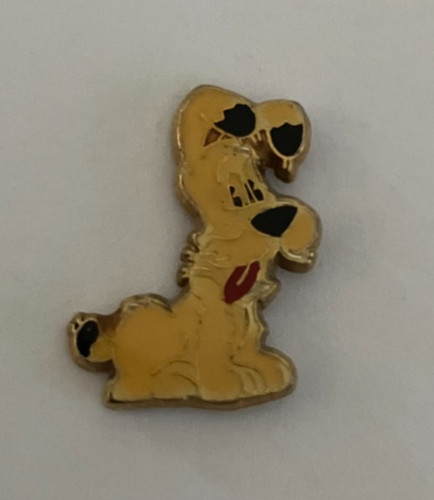 Pin bd asterix - 72, - pin's