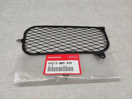 Grille flanc carenage - de,