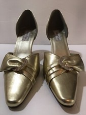 Touch Ups Katrina Gold Women's