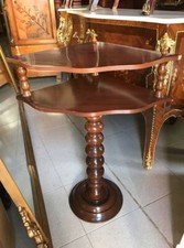 ÉLÉGANTE TABLE BASSE EN