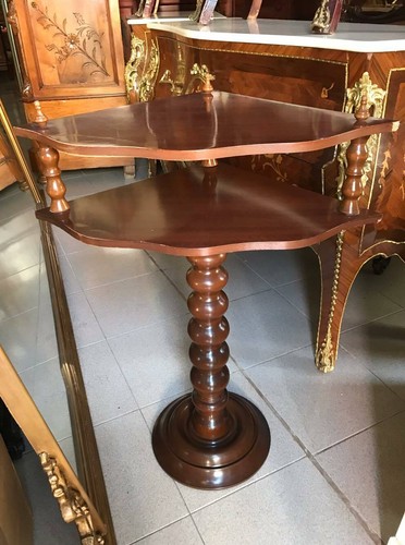 élégante table basse - table, en