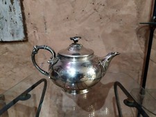 théière CHRISTOFLE en métal