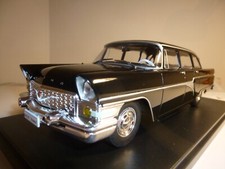 GAZ 13 WHITEBOX 1/24
