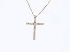 Collier pendentif croix