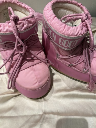 Moon boots - moon,