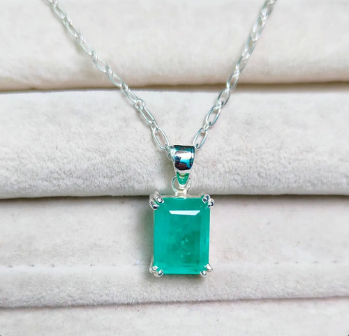 Collier émeraude colombienne