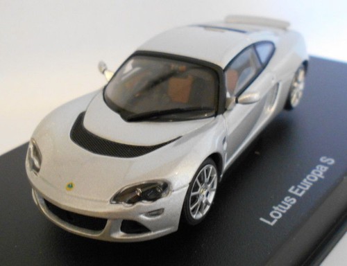 Autoart scale diecast - autoart,
