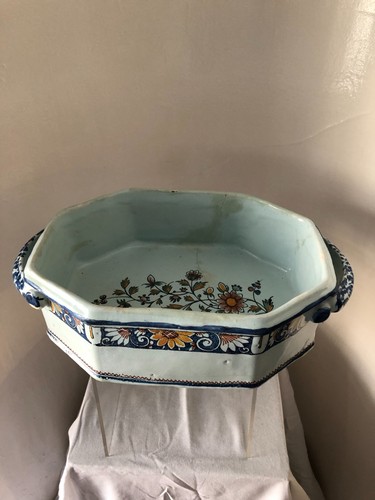 Grand bassin jardiniere - /, en