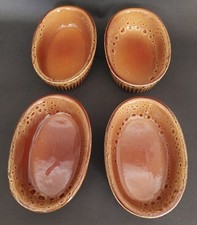 Lot de quatre ramequins en grès vernissé vintage