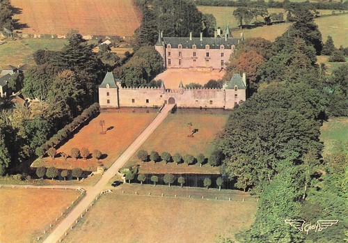 Erquy chateau bienassis - de,