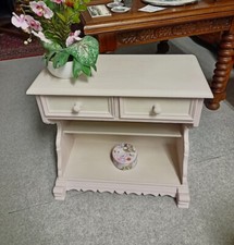 Petite Commode En Quartz Rose Et Gris Perle - Complètement Redessinée