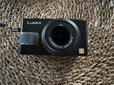 Appareil photo numérique Panasonic LUMIX DMC-LX2 noir avec chargeur de batterie