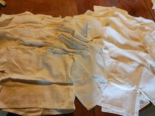Lot de  16 petites brassières