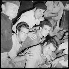 Photo papier  argentique Espagne pecheur 1960 format 40x40cm