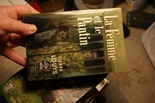 La Femme et le Patin - Pierre