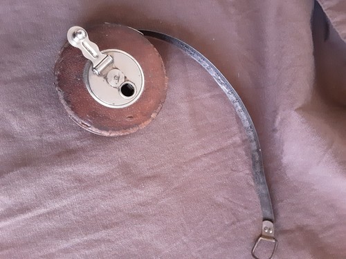 Ancien décamètre dela en - ,