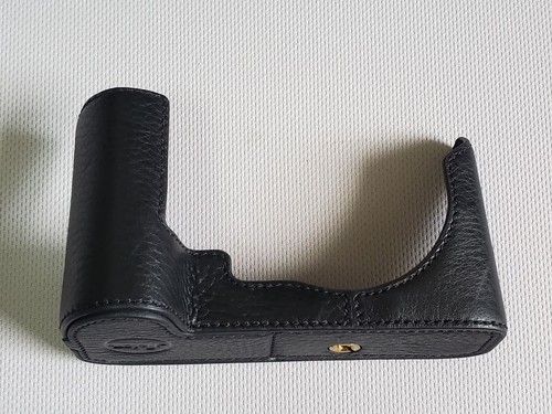 Protecteur cuir noir - en,