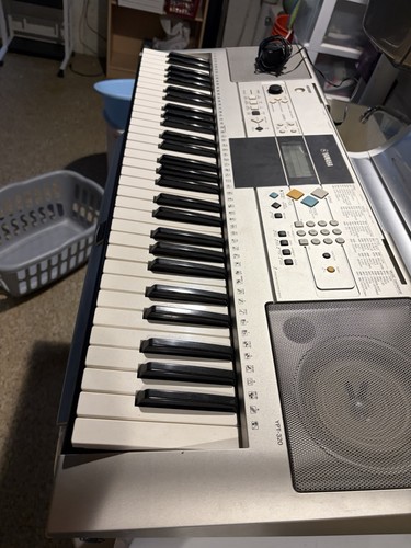 Yamaha electronic piano with - yamaha,