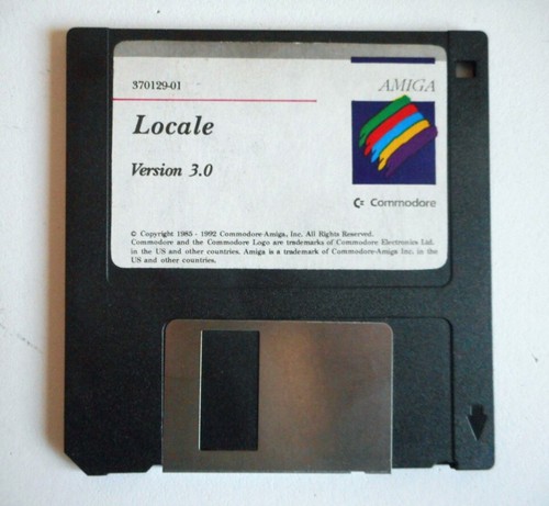 Disquette amiga locale version - disquette,