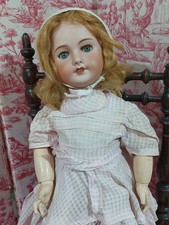 Ancienne poupée UNIS FRANCE