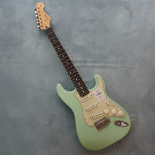 Fender Made in Japan Junior