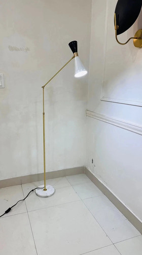 Beau lampadaire réglable - , en