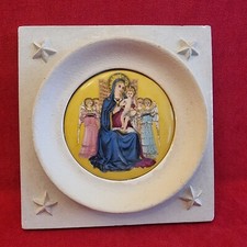 Ancienne religieuse sur carreau rond en faïence, cadre en plâtre vintage