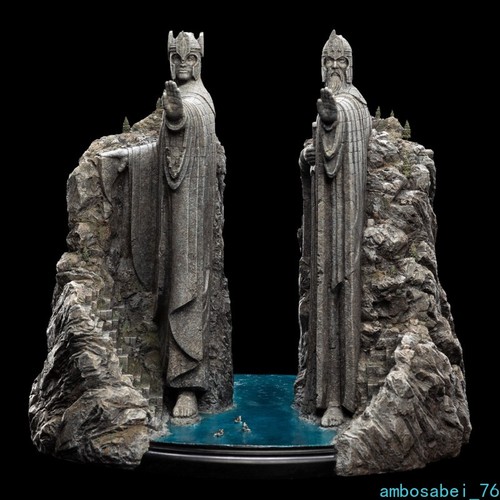 Weta argonath statue - argonath,