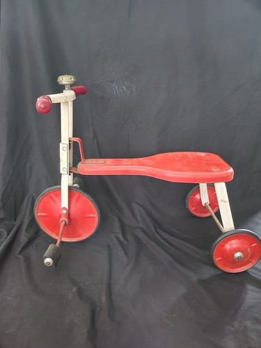 Supercycle tricycle - supercycle, by